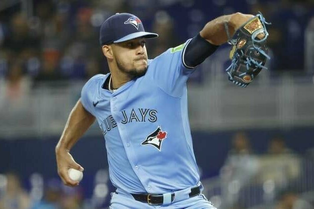 Out to even set vs. Jays, Rays hope bats show more life