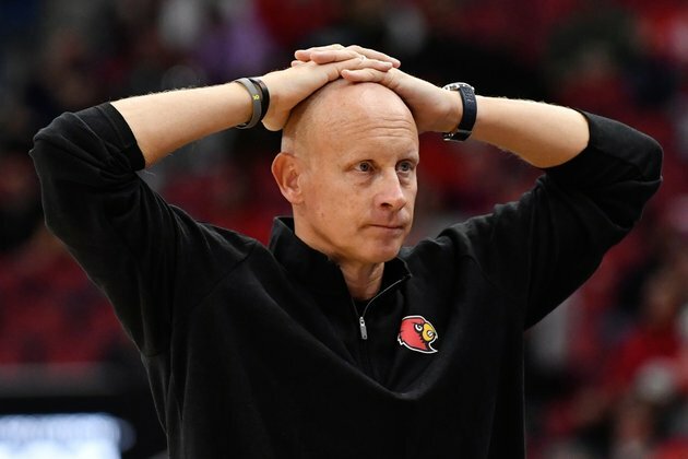 Up-and-down Virginia hosts fading Louisville squad