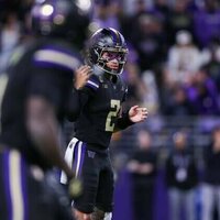 Washington rolls over No. 23 Illinois behind Demond Williams' 4 TDs
