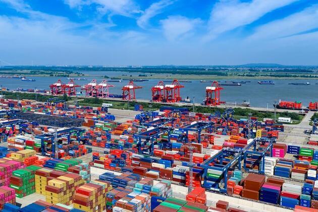 Column: Can the EU's China strategy be built on illusions?