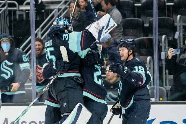 NHL roundup: Jared McCann's 400th career point lifts Kraken in OT