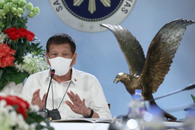 PRRD signs EO creating the &quot;Build Back Better Task Force&quot;