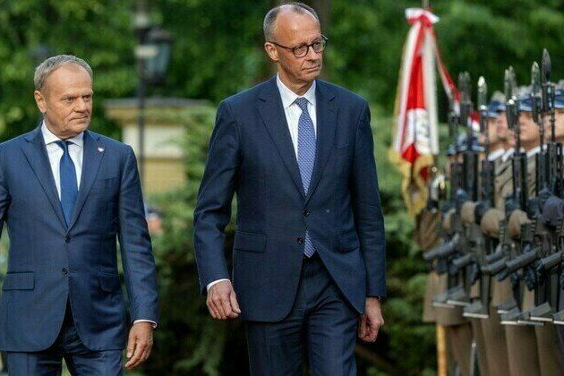 Poland drops demand for WW2 compensation from Germany