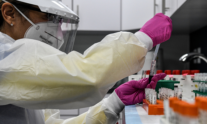 Greece expects coronavirus vaccine supplies from December Greece expects coronavirus vaccine supplies from December