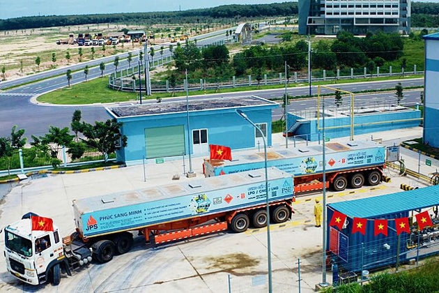 Vietnam leader unveils plans for Vietnam’s biggest economic overhaul