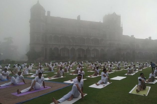 Himachal: Indian Institute of Advanced Study, Sashstra Seema Bal celebrate Yoga Day