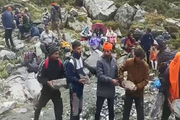 Several Manimahesh yatra pilgrims stranded in Himachal's Chamba