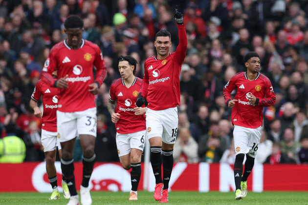 Manchester United beat Fulham 3-2, Tottenham Hotspur fight back to draw 2-2 with Man City