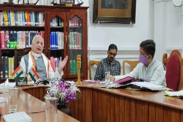 Kerala Guv calls upon Vice Chancellors to implement NEP