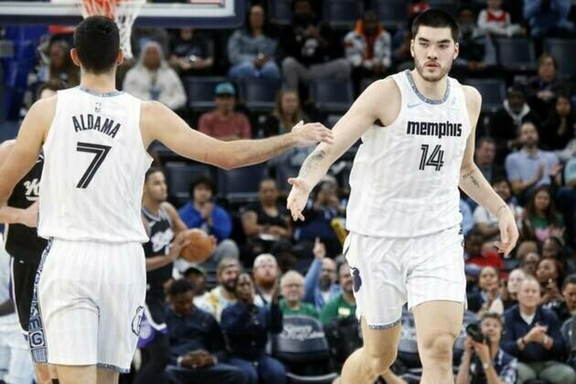 Supporting cast starring for Grizzlies with Nuggets up next
