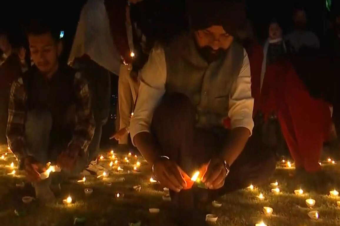 Jammu and Kashmir: Doda illuminated with 3,000 diyas on Rashtriya Ekta Diwas