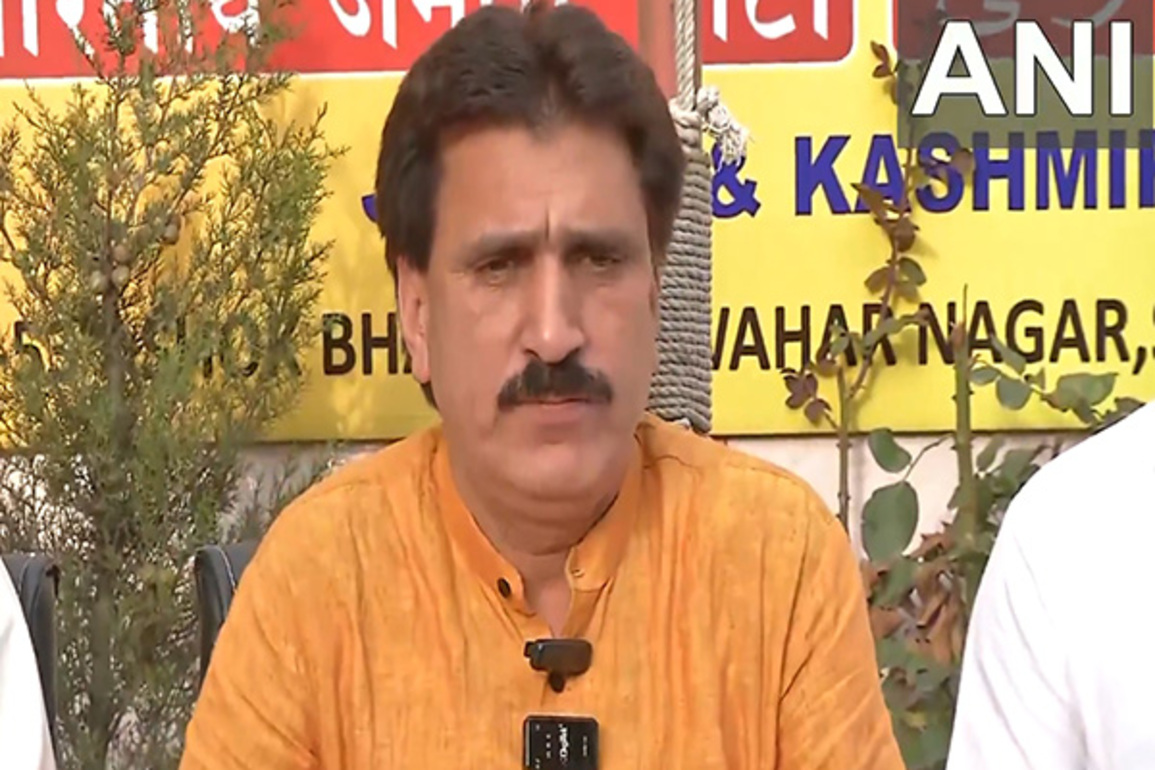"Well-thought-out conspiracy": BJP's Altaf Thakur condemns vandalism at Srinagar's Hazratbal shrine