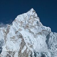 First climb of season to Mt. Everest held up by 100-foot ice tower