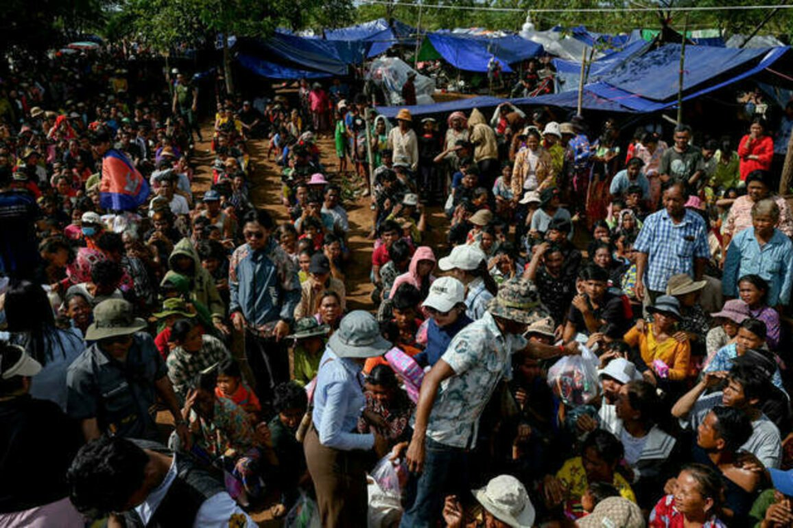 Thai army accuses Cambodia of violating truce as clashes resume