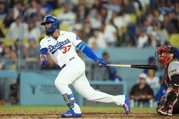 Emmet Sheehan, Dodgers salvage series split vs. Giants