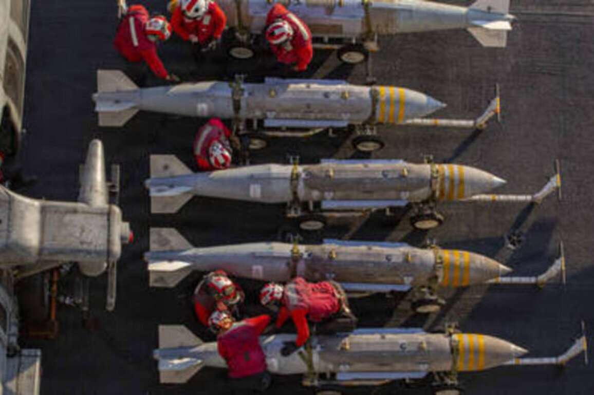 US running out of key weapons - report