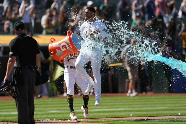 Luis Barrera hits 3-run walk-off blast as A's stun Angels