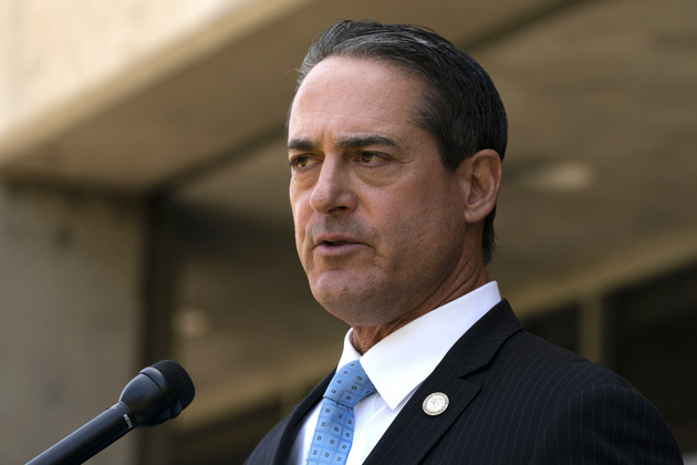 San Diego trial begins in retired prosecutor&#39;s lawsuit against Orange County