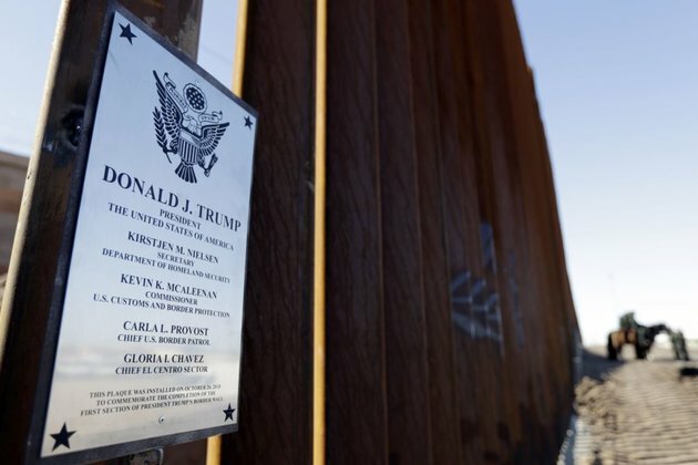 Trump Heads to US-Mexico Border