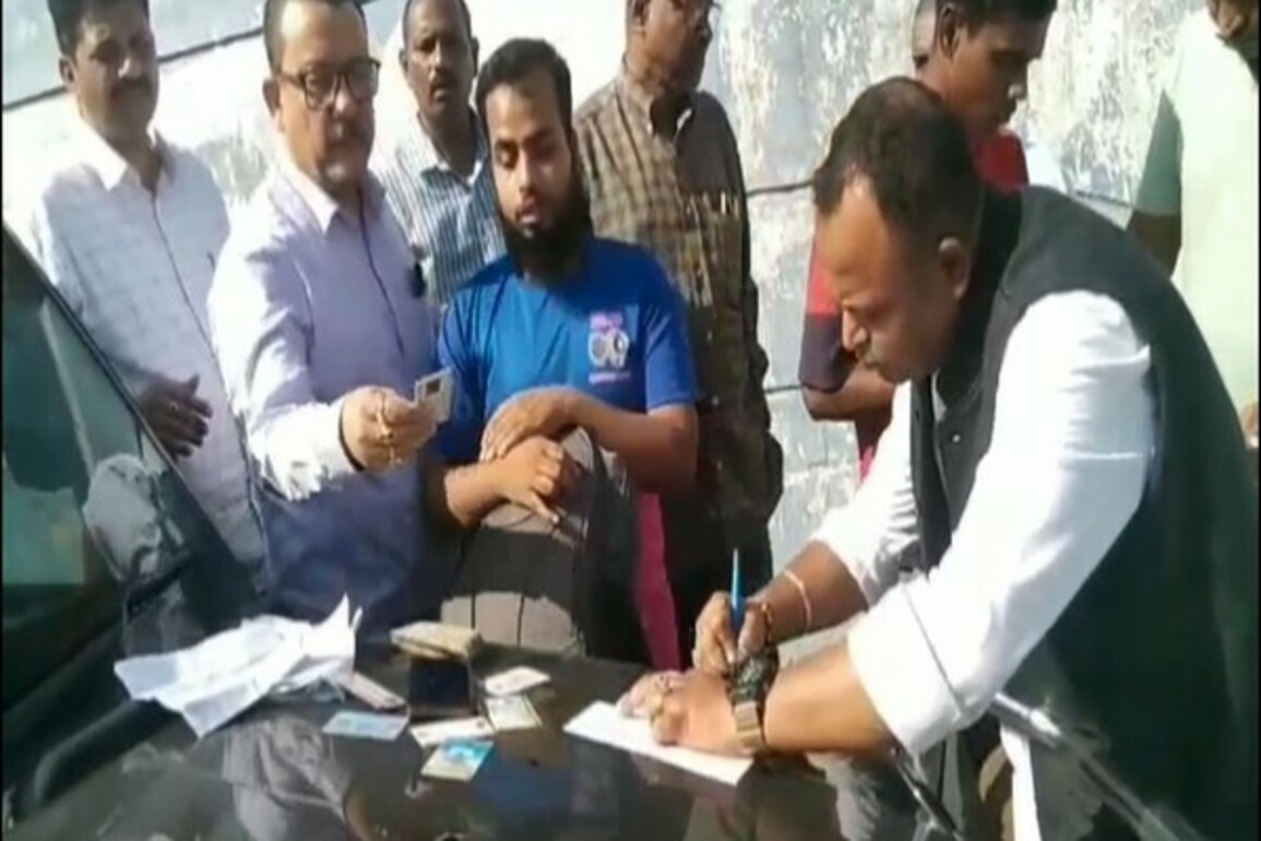 Assam STF arrests operative associated with Bangladesh based terror outfits
