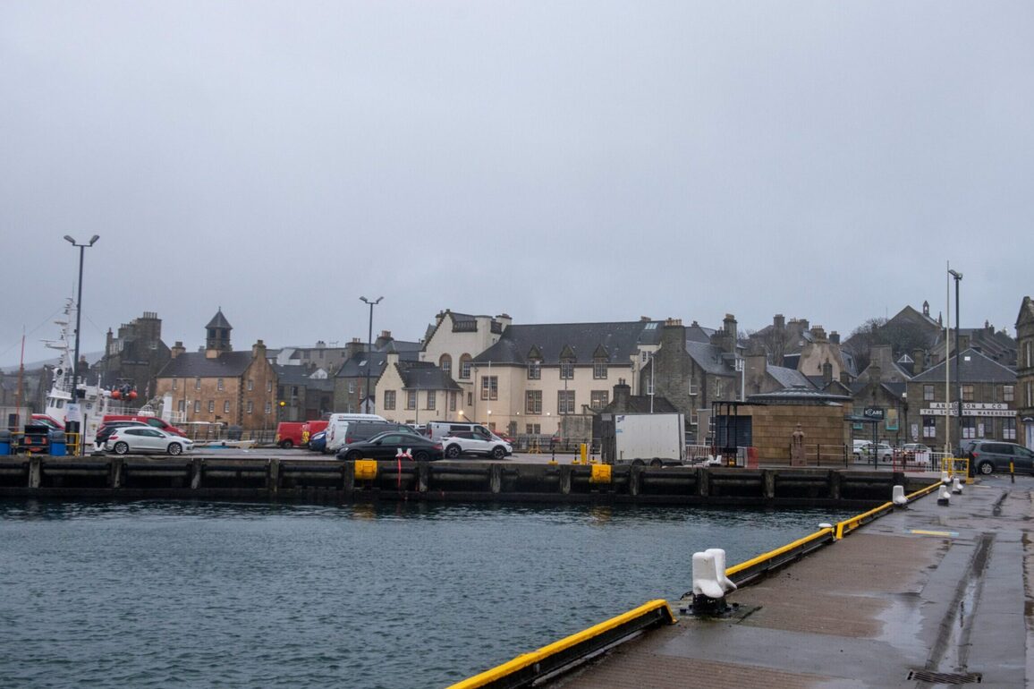 Earthquake hits North Sea east of Shetland