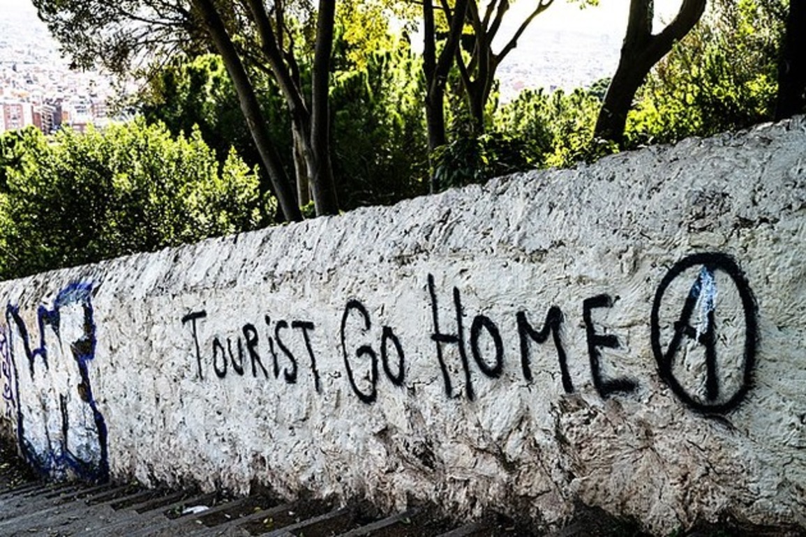 Tourism backlash: Locals protest in cities across southern Europe