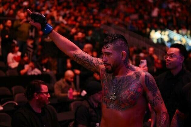 UFC Fight Night: Anthony Hernandez overwhelms Roman Dolidze in main event