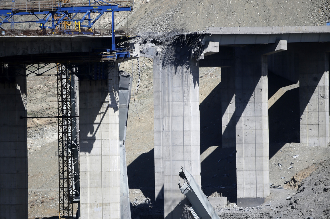 IRAN-KARAJ-B1 BRIDGE-U.S.-ISRAELI ATTACKS-DAMAGE