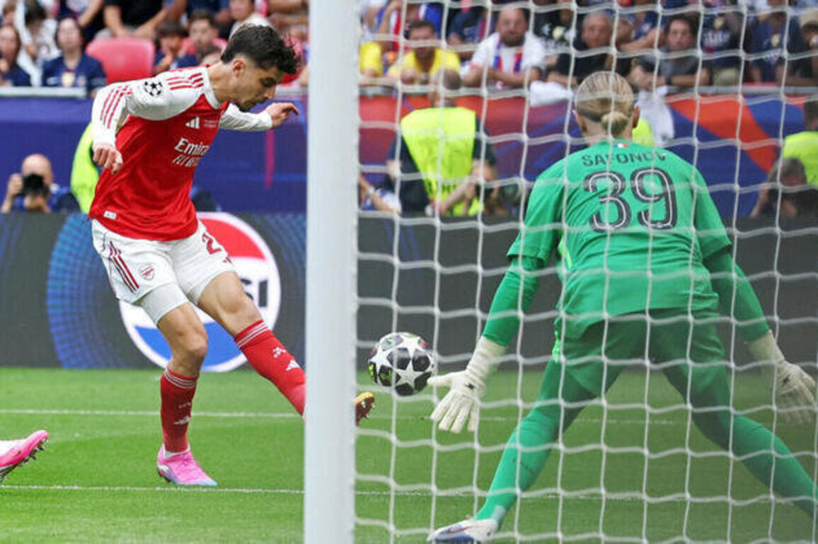PSG vs Arsenal live: Havertz strike puts Gunners ahead at half-time