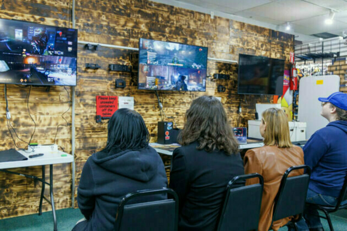 Elissa Slotkin, Zombie Slayer: What the Michigan senator learned playing Call of Duty with high schoolers