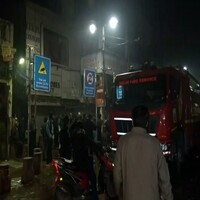 Delhi: Fire erupts at shop in Chandni Chowk's Kucha Rehman area