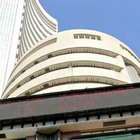 Nifty, Sensex continue to slip amid persistent FII outflows; Experts say PM Modi, Trump talks to be watched closely