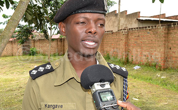 Paul Kangave, ayogerera Poliisi mu bitundu bya Savannah. Paul Kangave, ayogerera Poliisi mu bitundu bya Savannah.