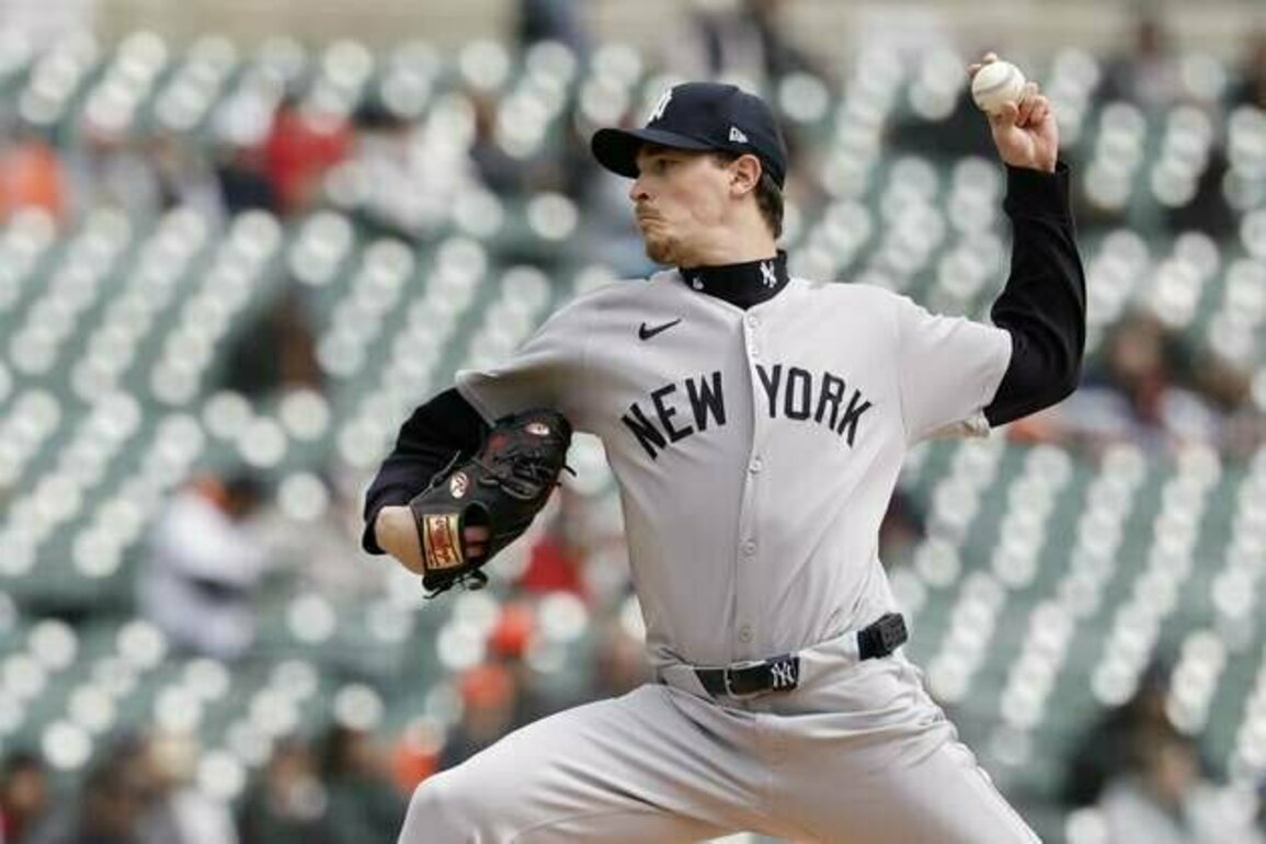 Yankees hold off late rally by Tigers