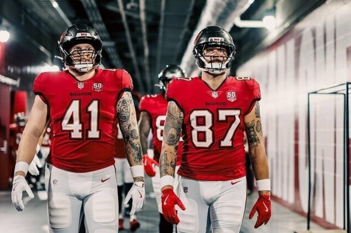 Bucs to Take Committee TE Approach