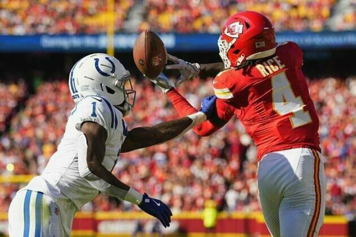 Chiefs get first close win of season, topping Colts in OT