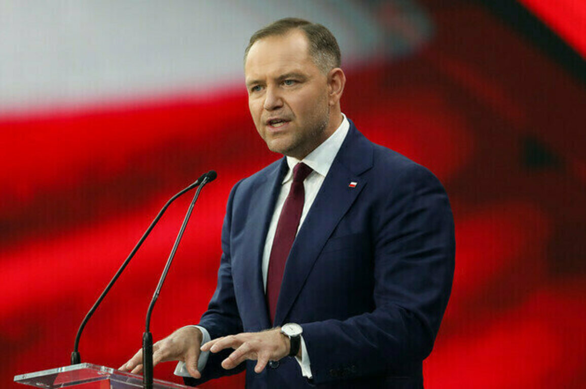 Poland rebuffs demand by Zelensky about Russia
