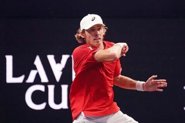 Alex de Minaur advances, Felix Auger-Aliassime retires in Australia