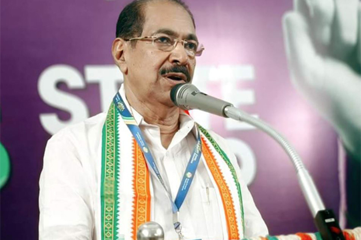 Rahul Gandhi welcomes new KPCC chief, praises K Sudhakaran's leadership