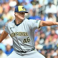 NL Central-leading Brewers out to rebound vs. Cardinals