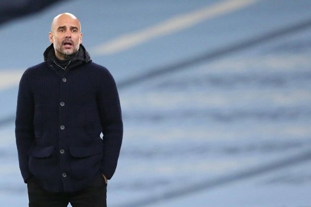 Goal-shy Man City ease into Champions League last 16