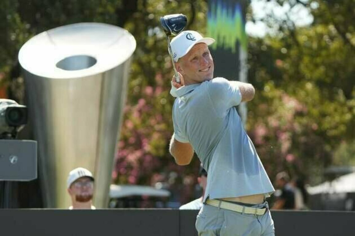 Birdie run has Adrian Meronk tied at top of LIV UK