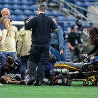 Savannah DeMelo collapses on field, Louisville-Seattle match abandoned