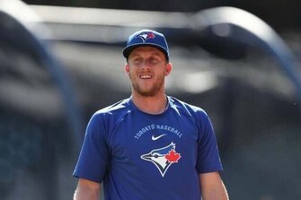 Myles Straw delivers clutch hits as Blue Jays take down Braves