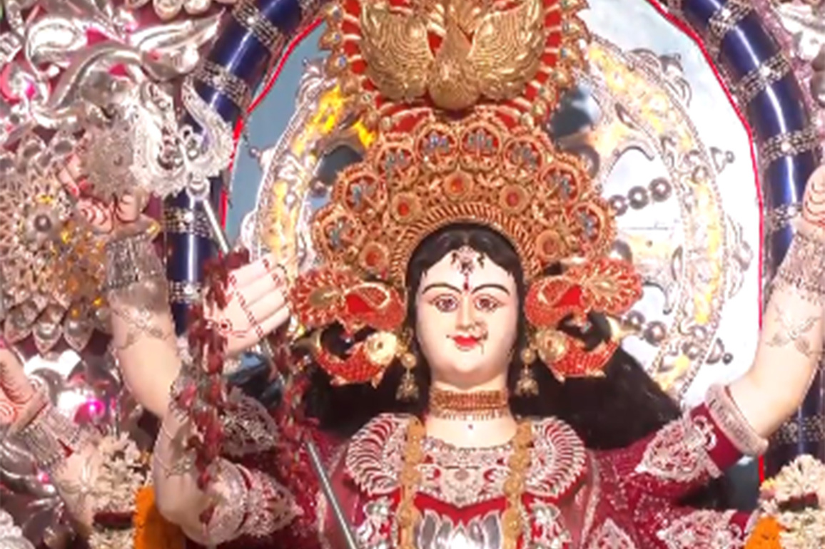 Cuttack's Khan Nagar Puja pandal displays 400 kg silver and 3 kg gold Crown; pays tribute to armed forces