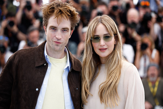 "He is not pervy": Jennifer Lawrence on filming intimate scenes with co-star Robert Pattinson in 'Die My Love'
