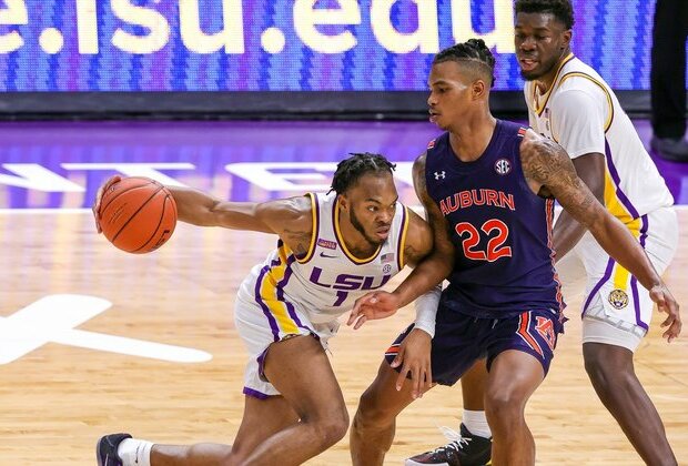 Cameron Thomas scores 27 to lead LSU rout of Auburn