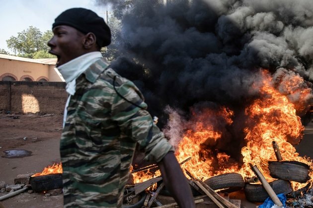 Thousands in Burkina Faso Call For President&#039;s Resignation