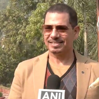 "Should keep politics aside and do something": Robert Vadra on Delhi Air Pollution