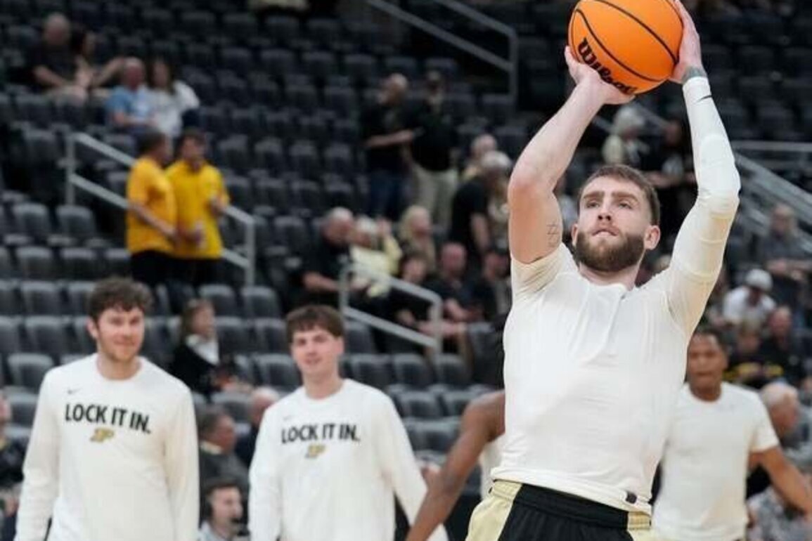 Purdue PG Braden Smith sets NCAA all-time assists record